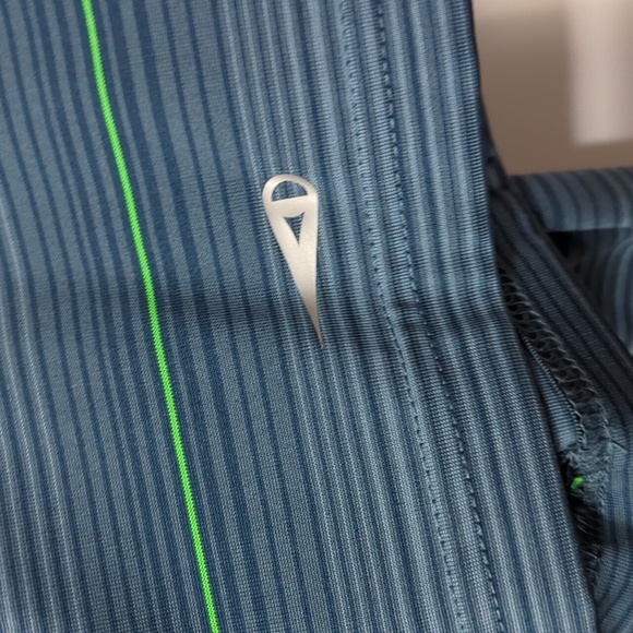 ❤️5/$25  Men Large Stripe Polo Shirt - Picture 3 of 4